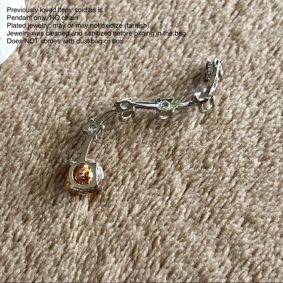 ✨2/$15✨ Pendant: Pendant with Orange & Clear Stones, 4 cm 🛍 Bundle Me! - Picture 6 of 13